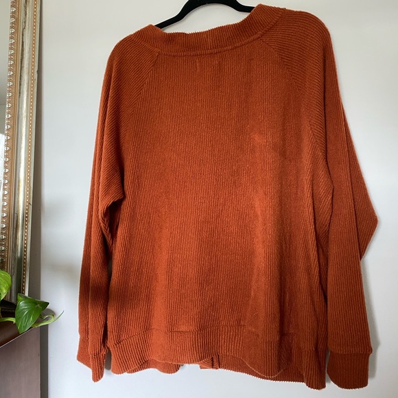 dark orange ribbed buttoned cardigan sweater - Picture 4 of 4